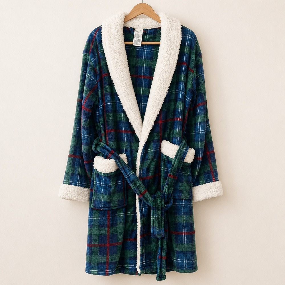 NWOT Holiday Lane CabinCore Plaid Robe Women S/M Blue Green Sherpa Fleece Robe